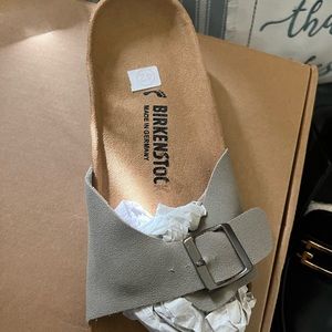 Have the bags they came in never been worn